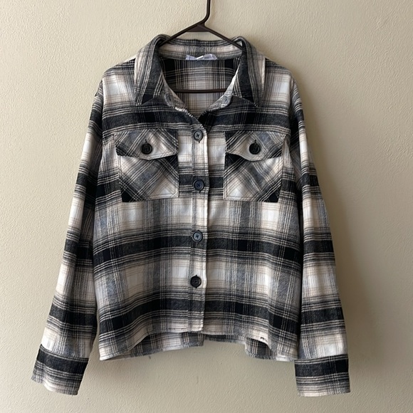 BB Dakota by Steve Madden plaid flannel shacket, cream gray tan Women’s sz XXL - Picture 3 of 4